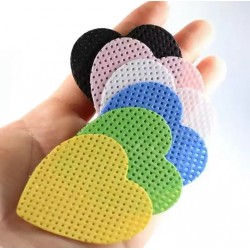 200 перфорованих серветок у формі серця у контейнері ___KRY040/053 (2088)